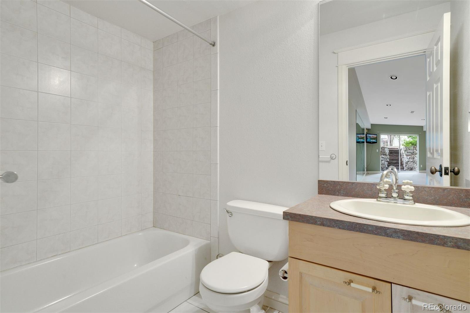 MLS Image #40 for 8351 e iowa drive,denver, Colorado