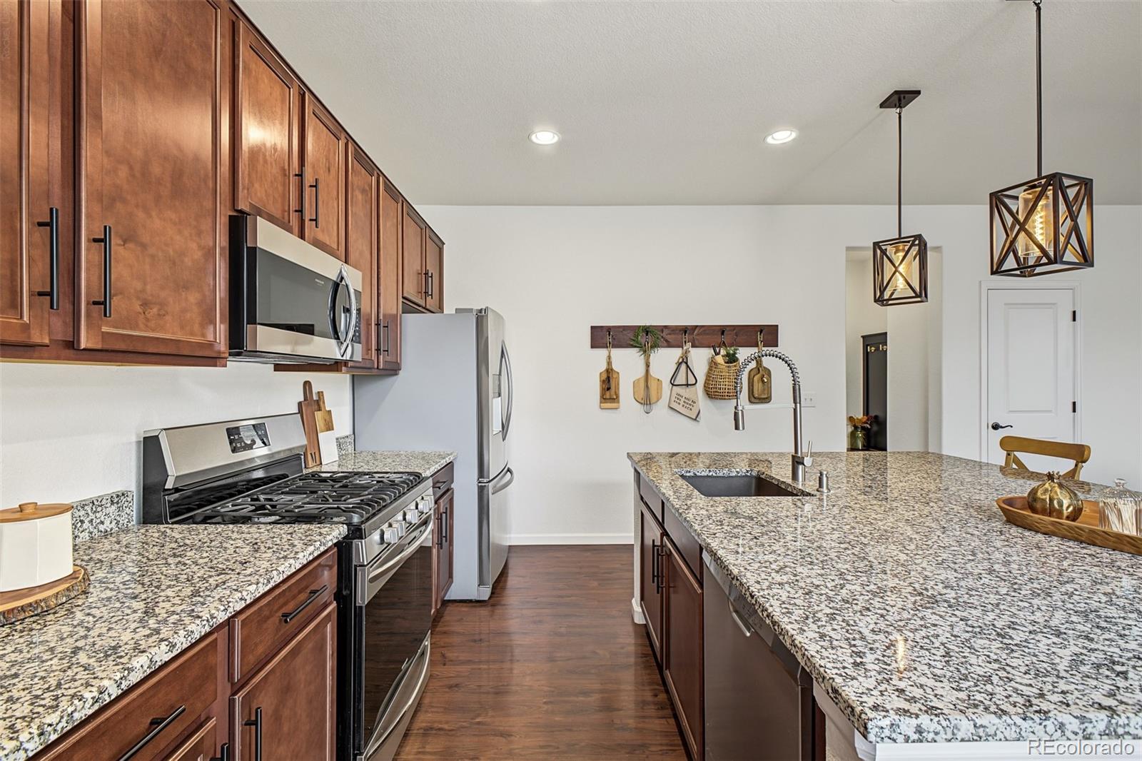 MLS Image #6 for 12361  jasper street,commerce city, Colorado