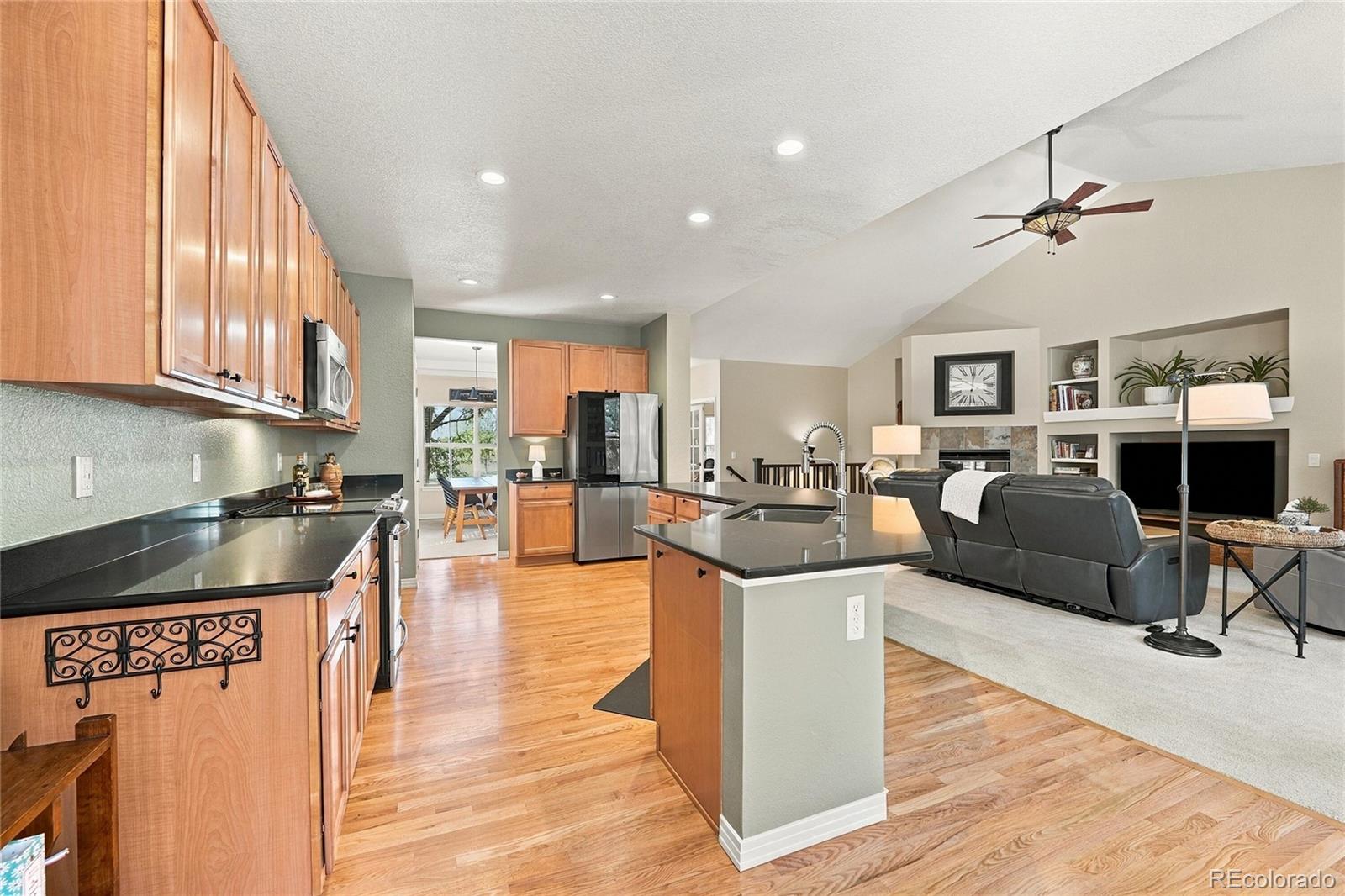 MLS Image #13 for 25265 e park crescent drive,aurora, Colorado