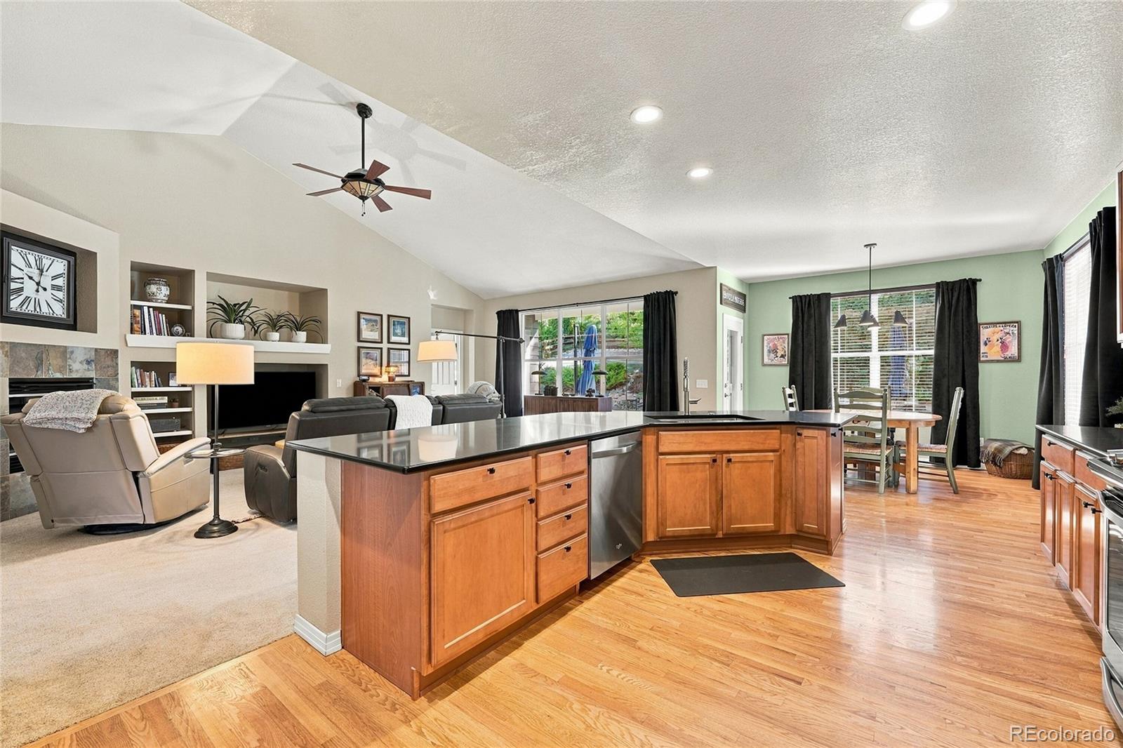 MLS Image #14 for 25265 e park crescent drive,aurora, Colorado