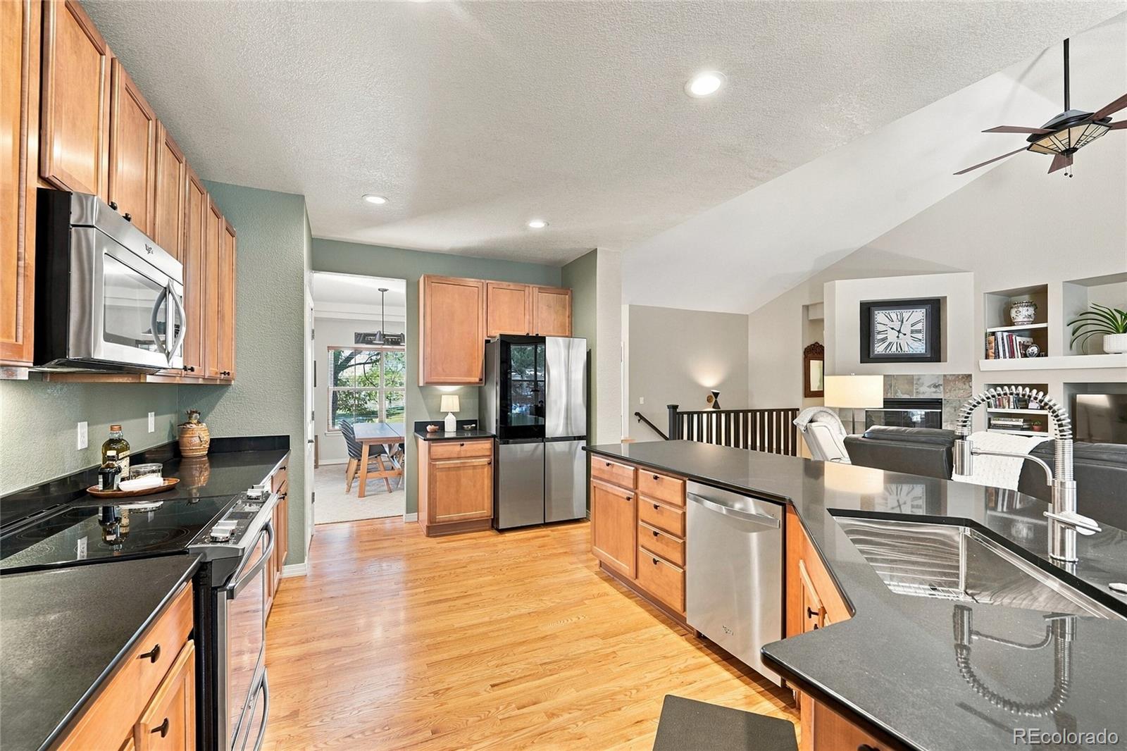MLS Image #16 for 25265 e park crescent drive,aurora, Colorado