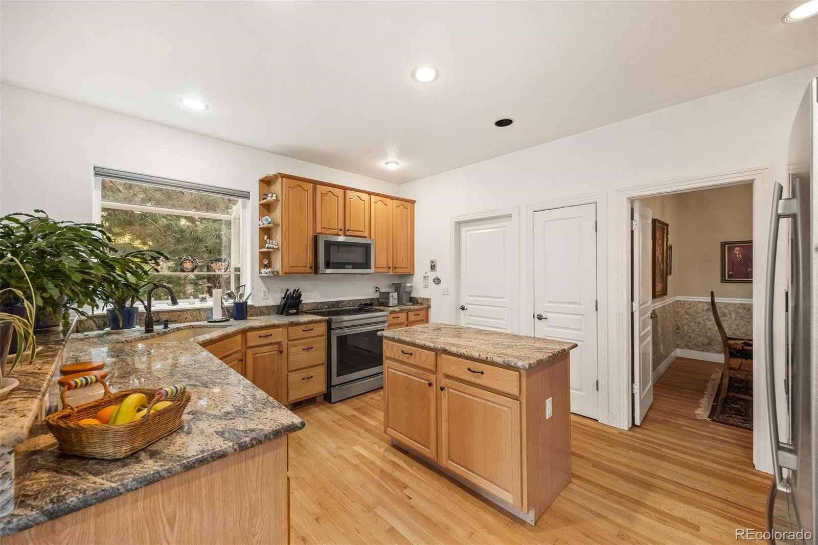MLS Image #8 for 10506 w beloit place,lakewood, Colorado