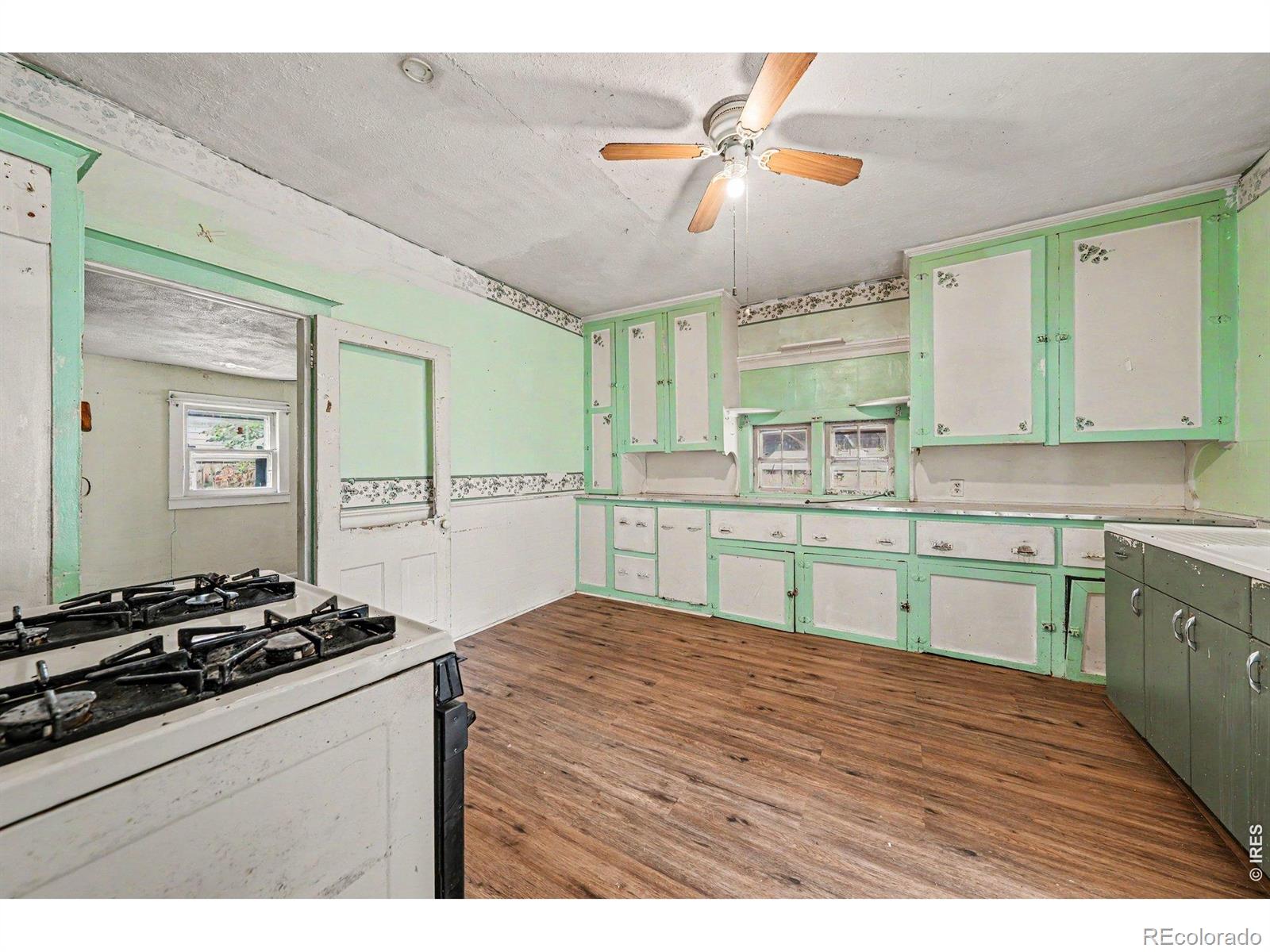 MLS Image #5 for 436  baker street,longmont, Colorado