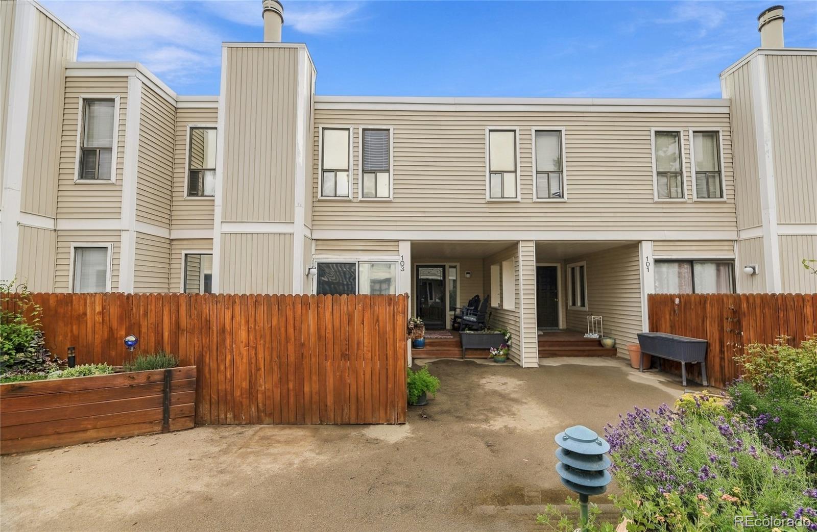 MLS Image #0 for 1050 s monaco street parkway,denver, Colorado