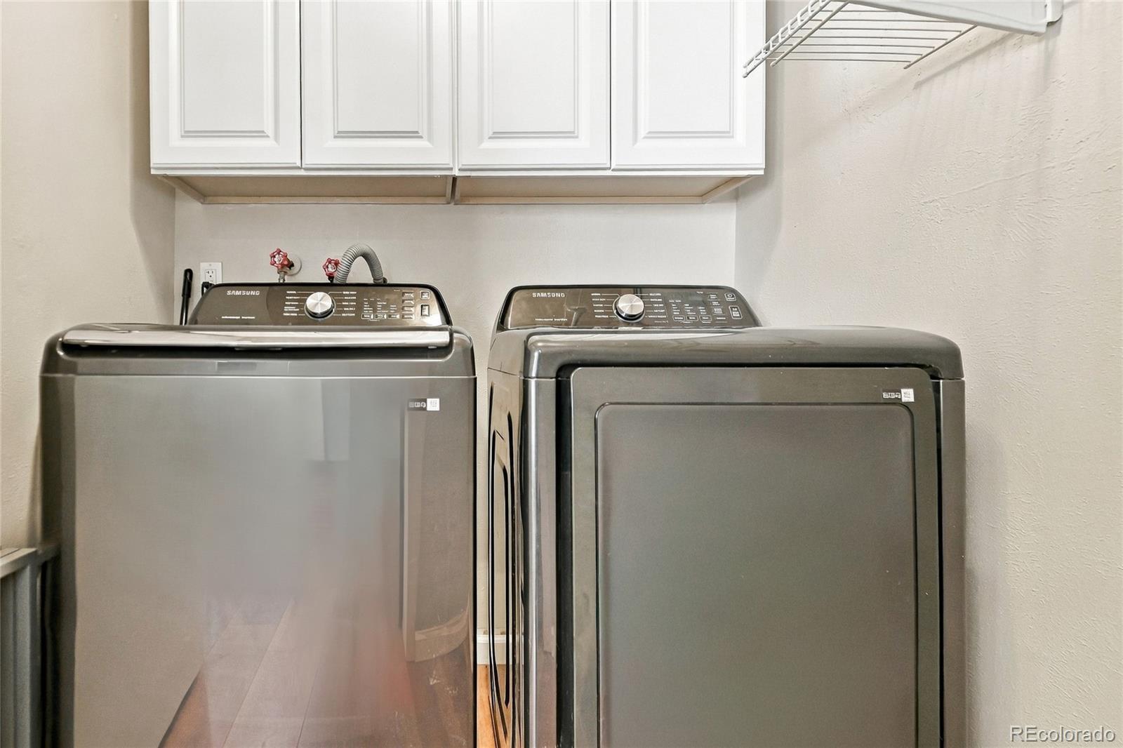 MLS Image #14 for 1050 s monaco street parkway,denver, Colorado