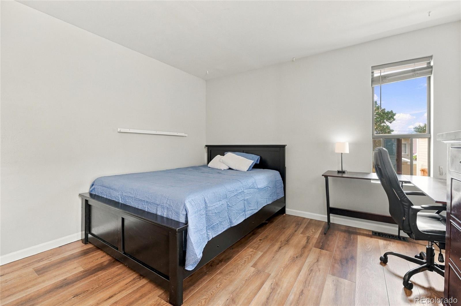 MLS Image #19 for 1050 s monaco street parkway,denver, Colorado