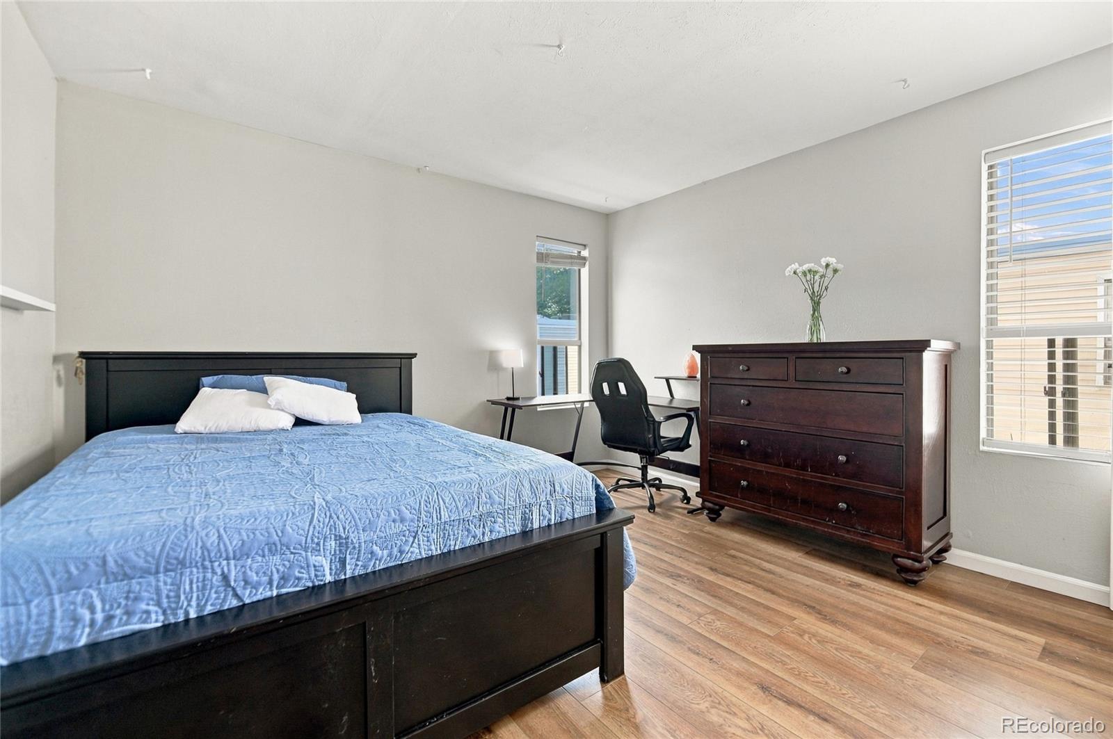 MLS Image #21 for 1050 s monaco street parkway,denver, Colorado