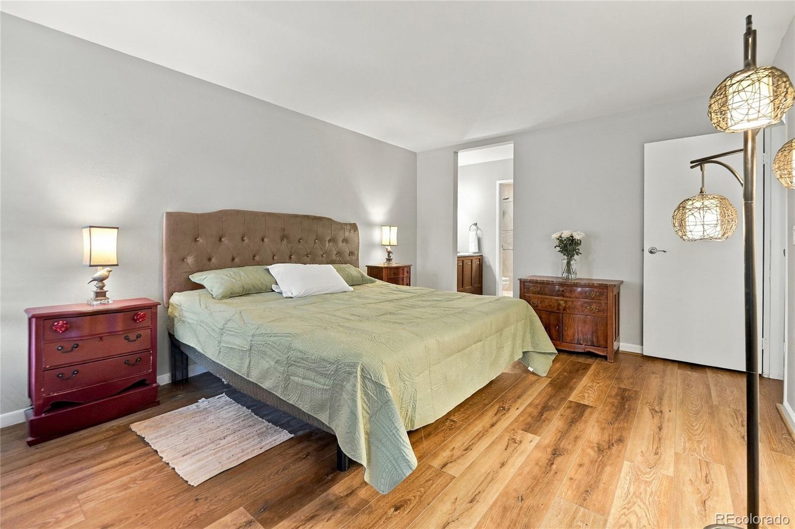 MLS Image #25 for 1050 s monaco street parkway,denver, Colorado