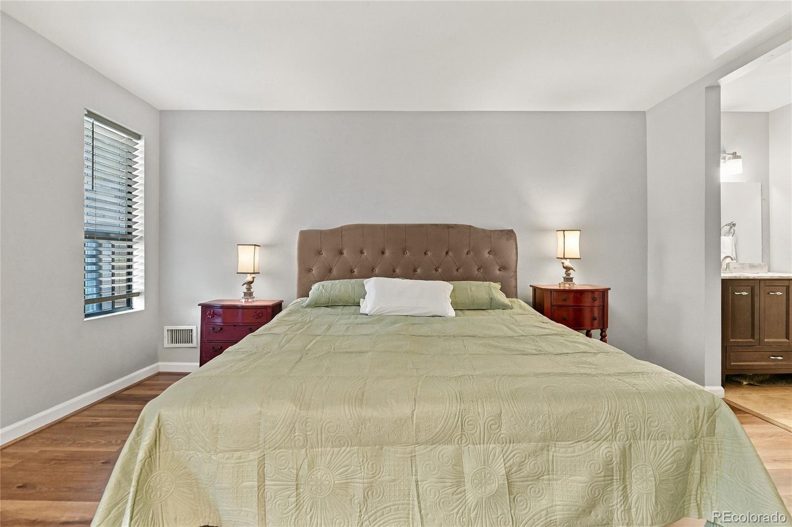 MLS Image #27 for 1050 s monaco street parkway,denver, Colorado