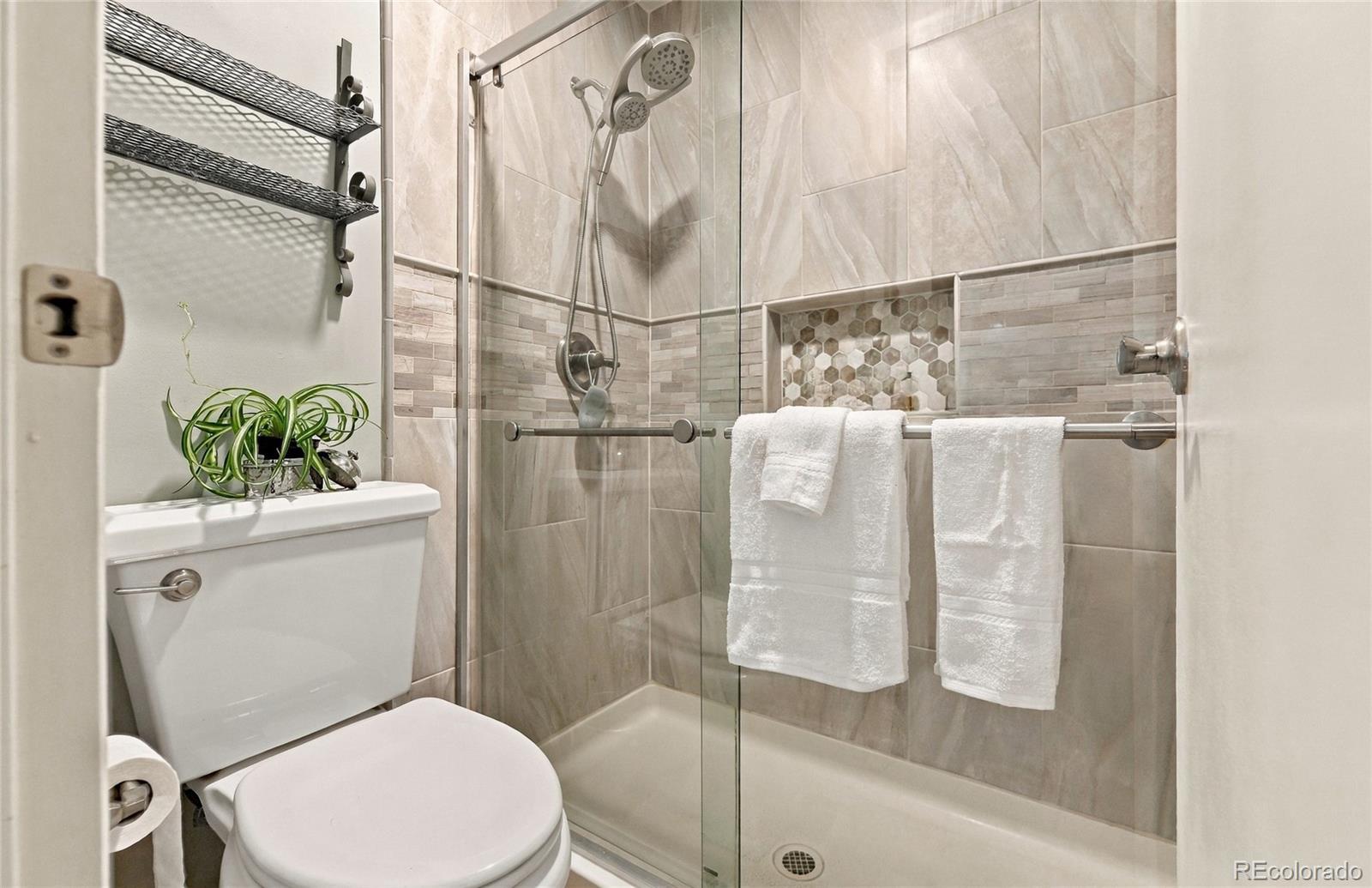MLS Image #29 for 1050 s monaco street parkway,denver, Colorado