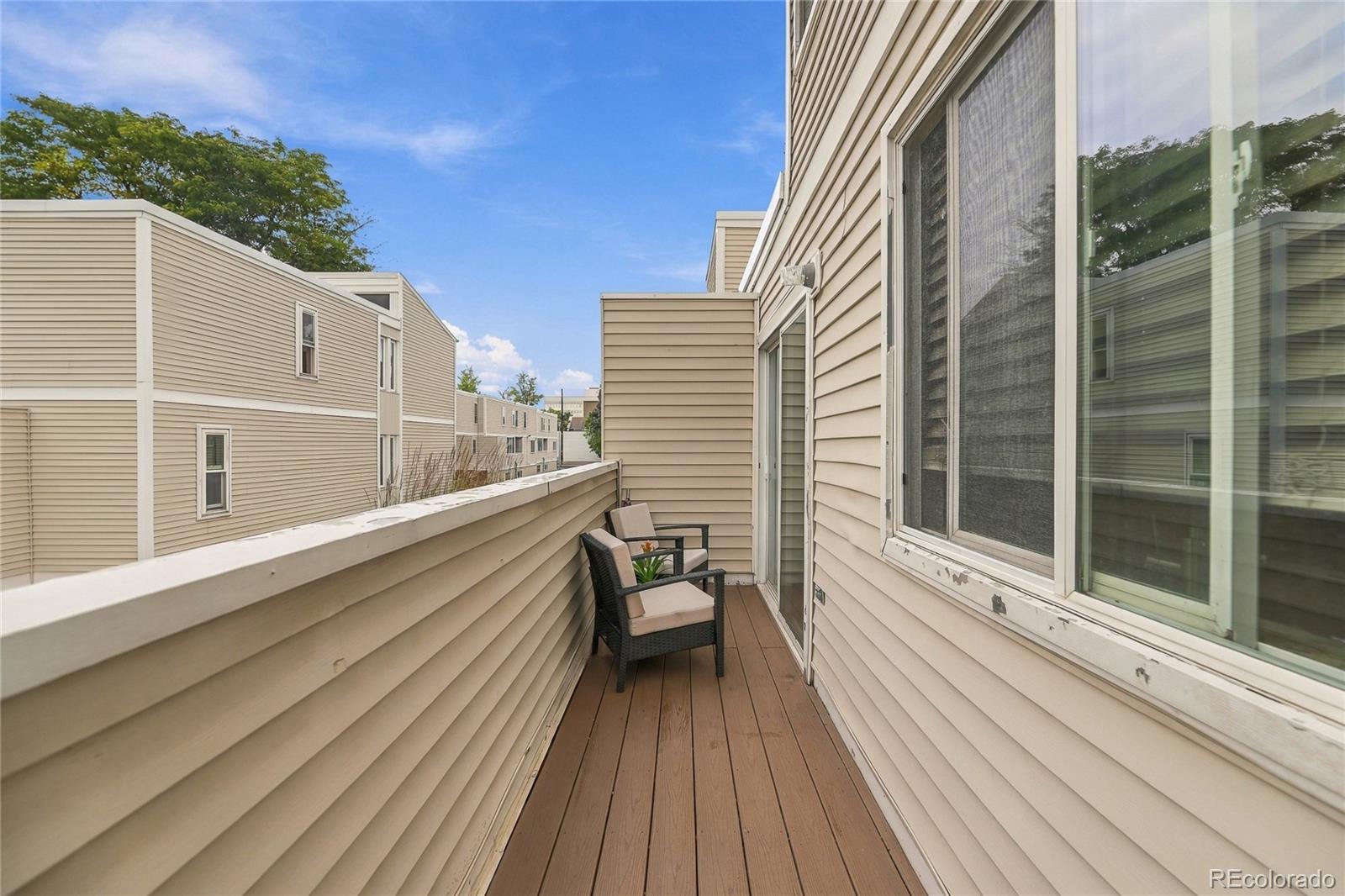 MLS Image #33 for 1050 s monaco street parkway,denver, Colorado