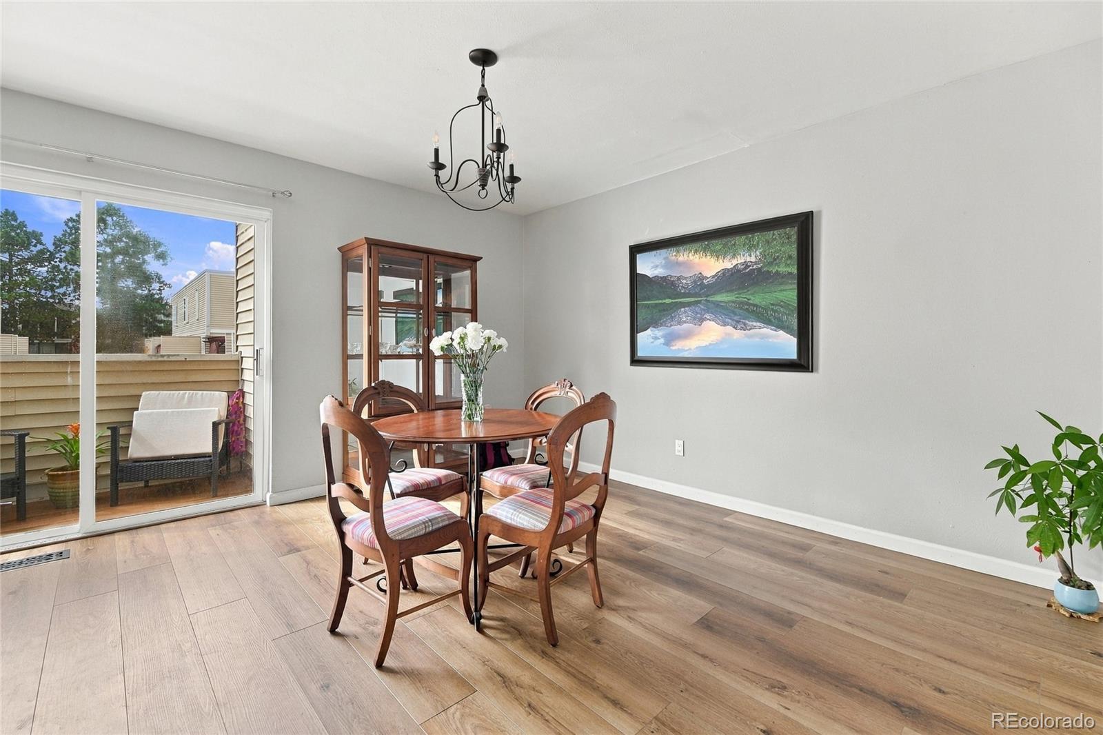 MLS Image #7 for 1050 s monaco street parkway,denver, Colorado