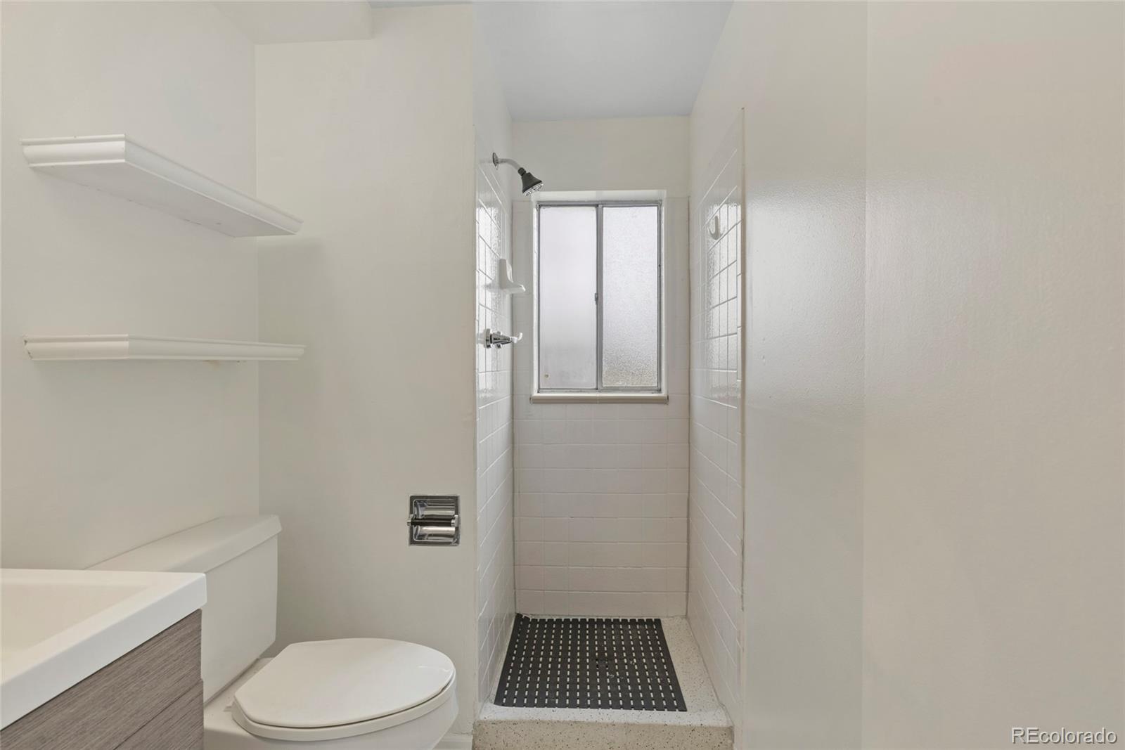 MLS Image #15 for 15373 e 10th avenue,aurora, Colorado