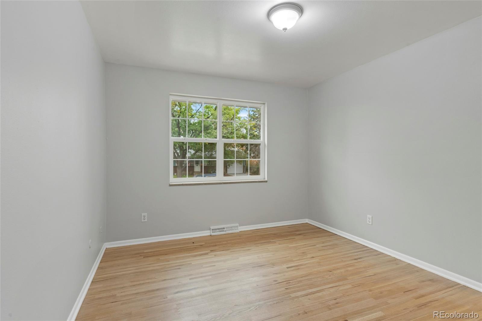 MLS Image #8 for 15373 e 10th avenue,aurora, Colorado