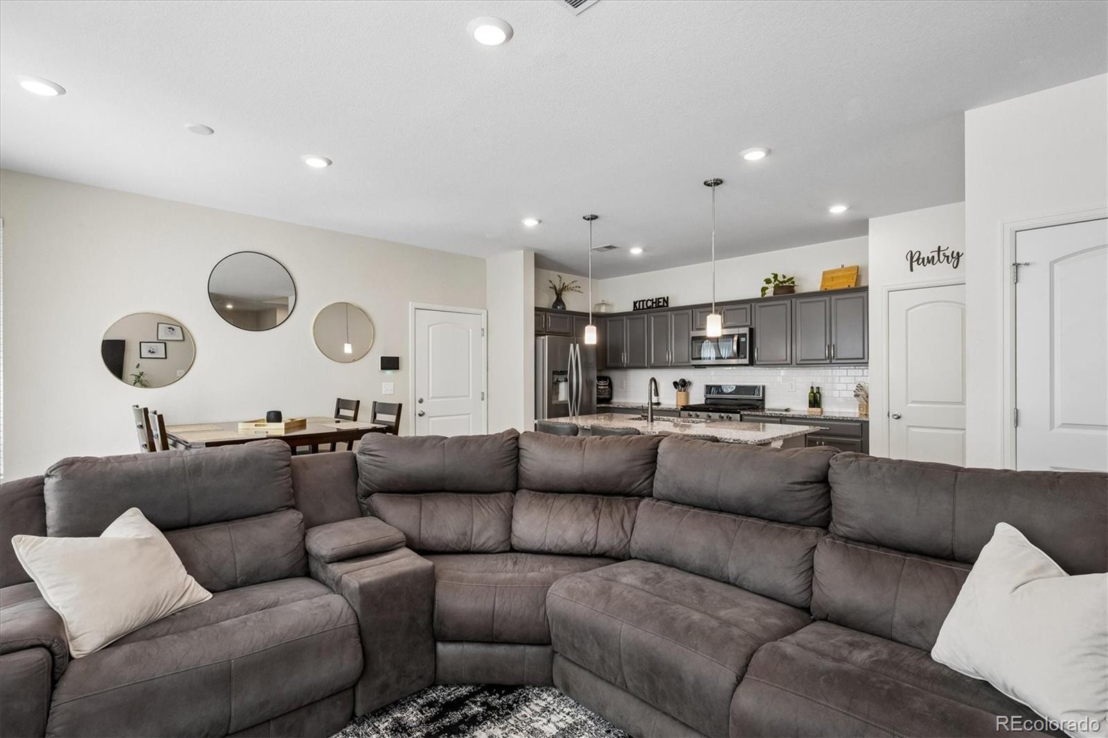 MLS Image #17 for 21352 e 60th avenue,aurora, Colorado