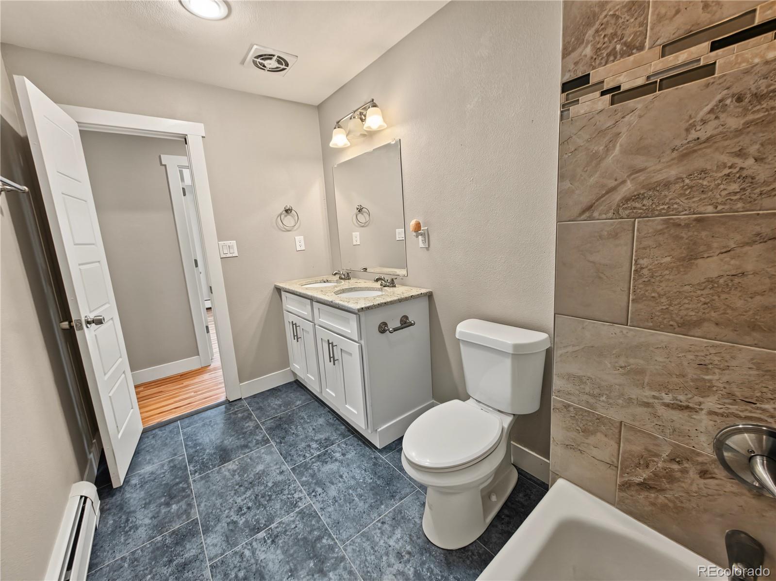 MLS Image #15 for 4905 w princeton avenue,denver, Colorado