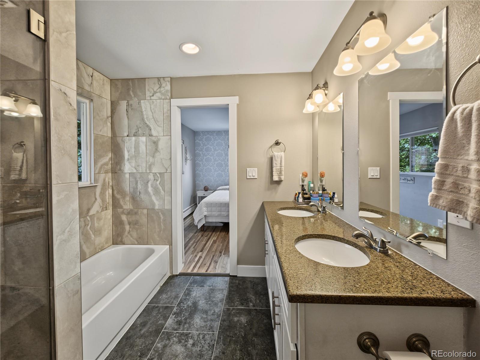 MLS Image #19 for 4905 w princeton avenue,denver, Colorado