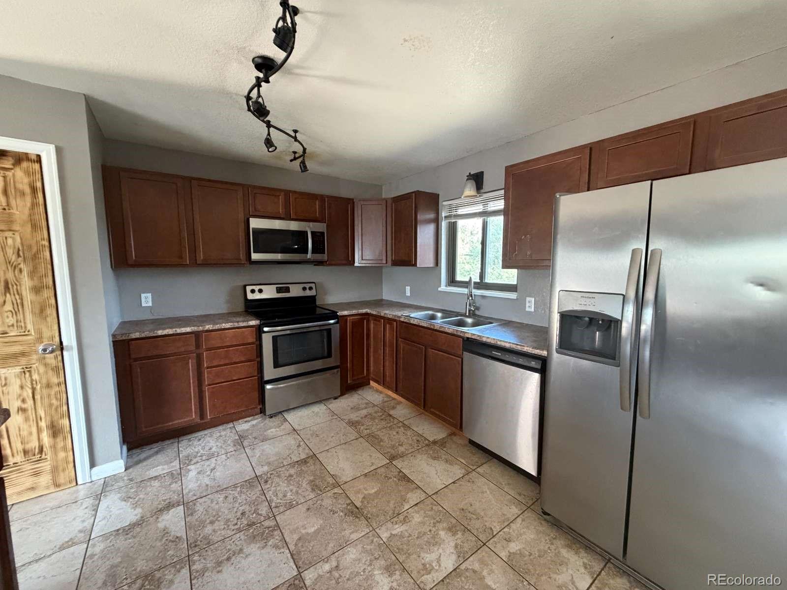 MLS Image #2 for 522  clearview drive,fountain, Colorado