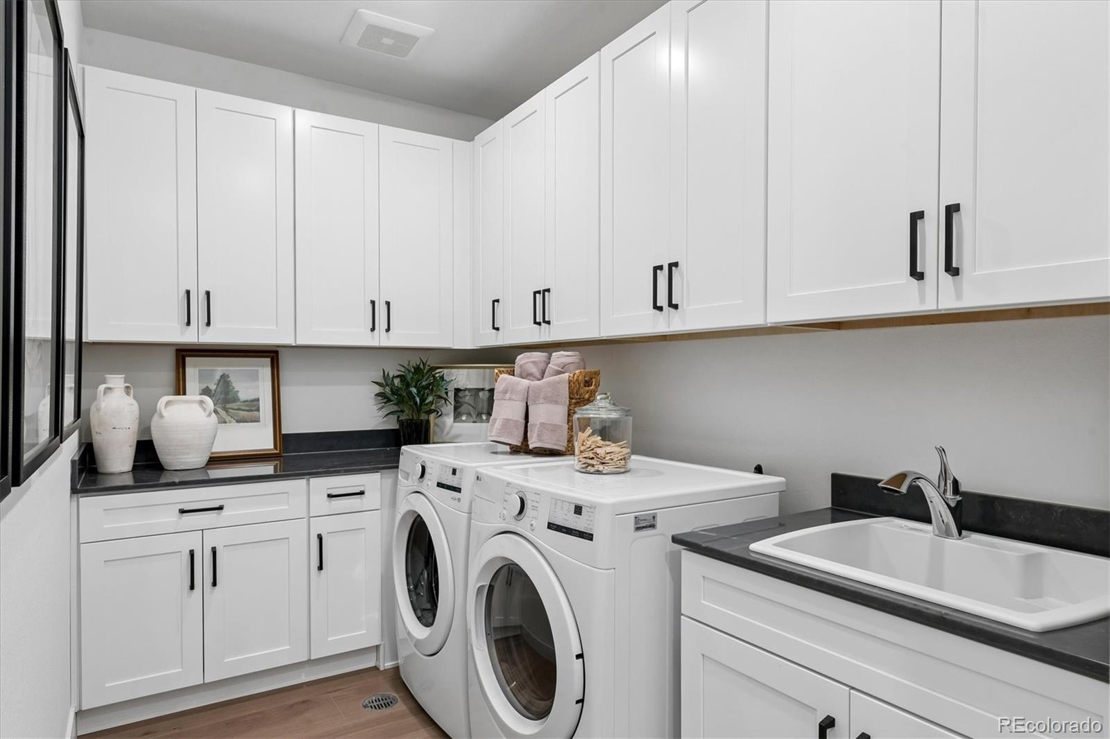 MLS Image #16 for 28755 e elmhurst avenue,aurora, Colorado