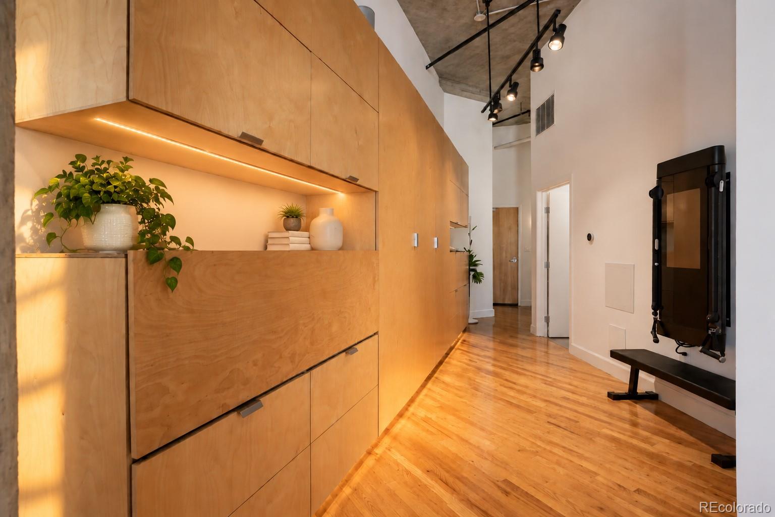 MLS Image #7 for 2500  walnut street,denver, Colorado