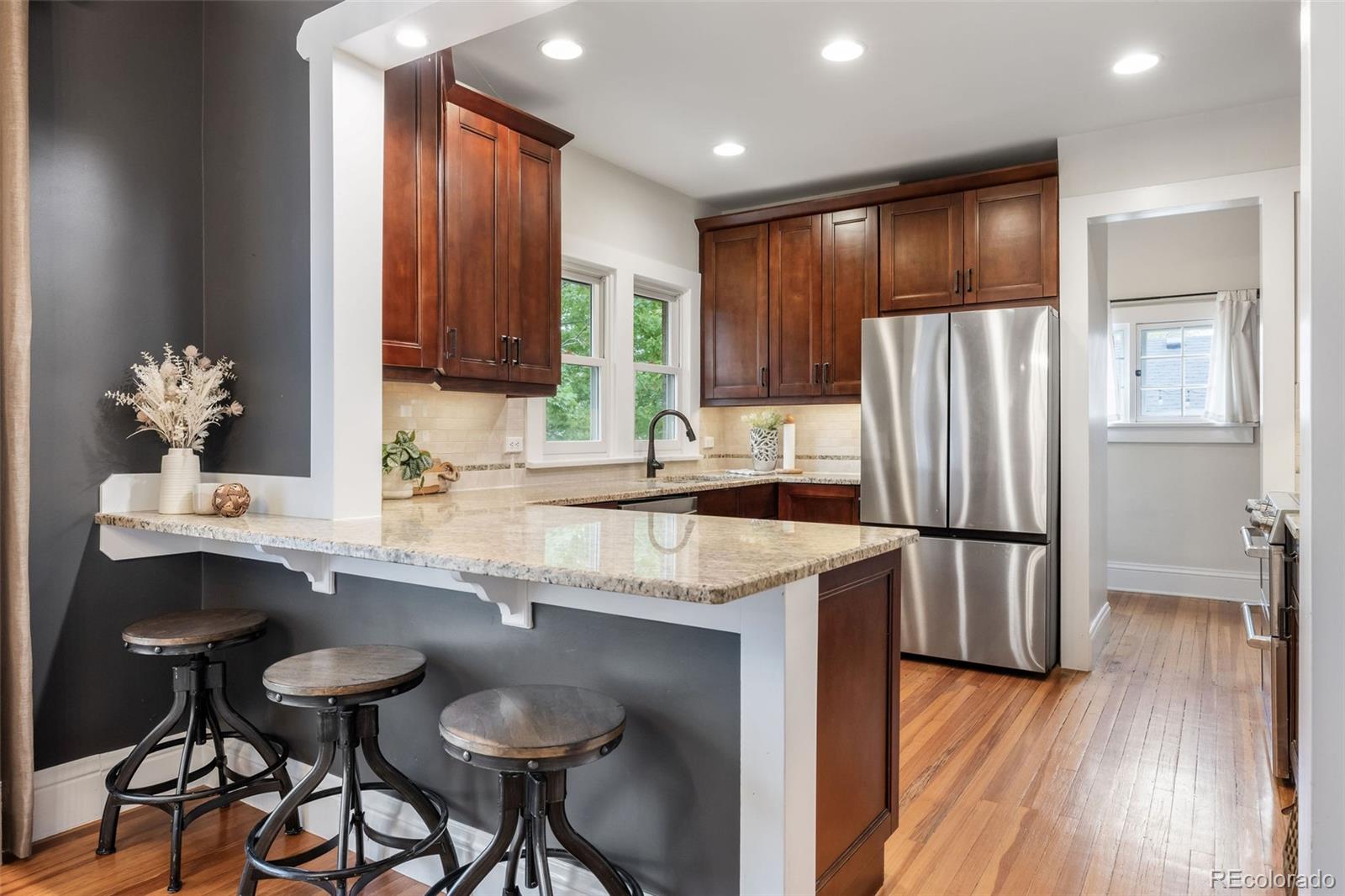 MLS Image #10 for 1195 s grant street,denver, Colorado