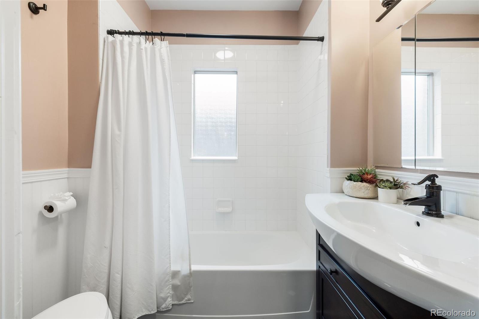 MLS Image #16 for 1195 s grant street,denver, Colorado
