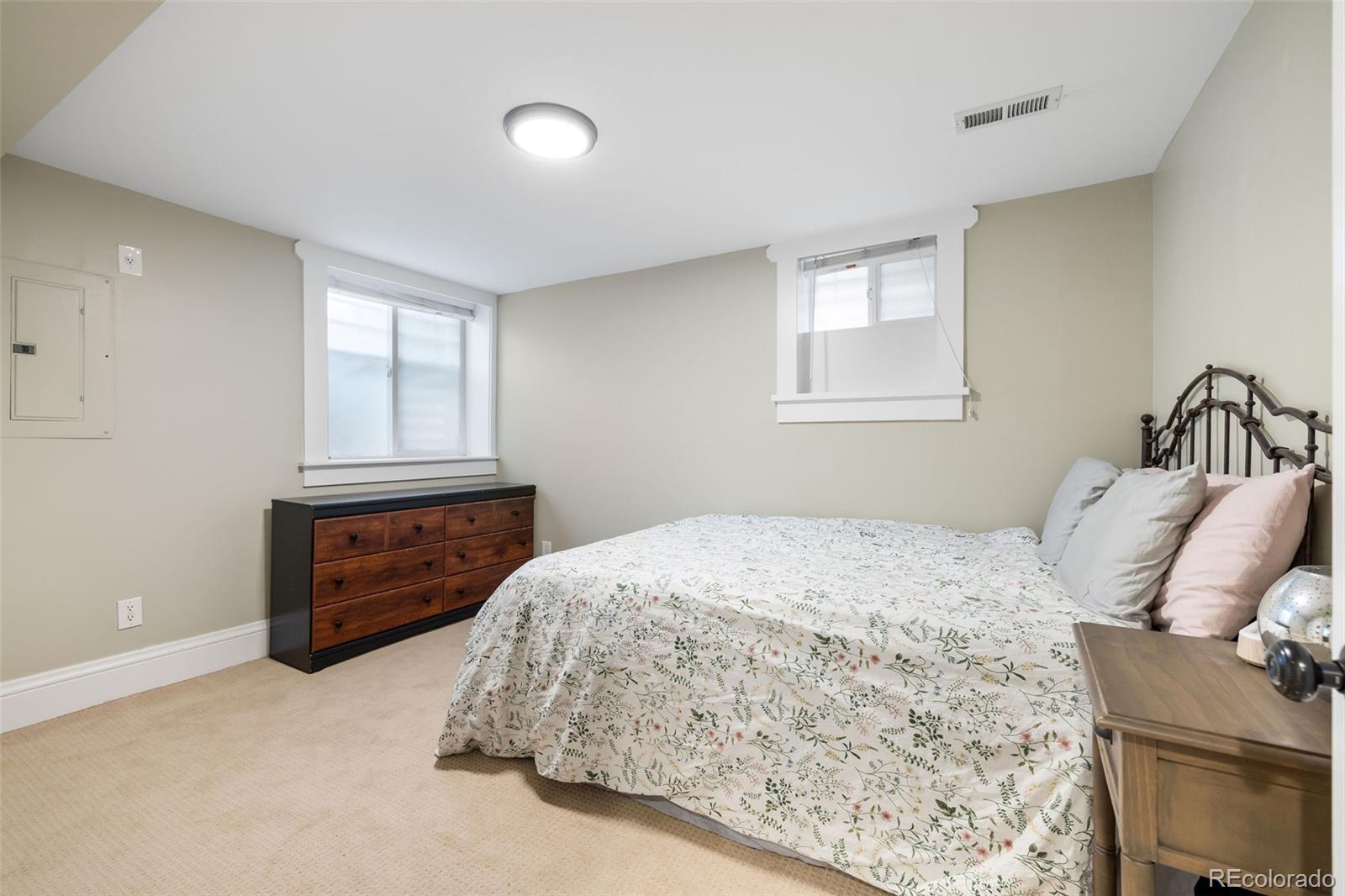 MLS Image #23 for 1195 s grant street,denver, Colorado