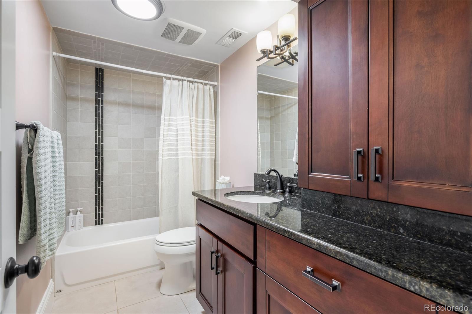MLS Image #24 for 1195 s grant street,denver, Colorado