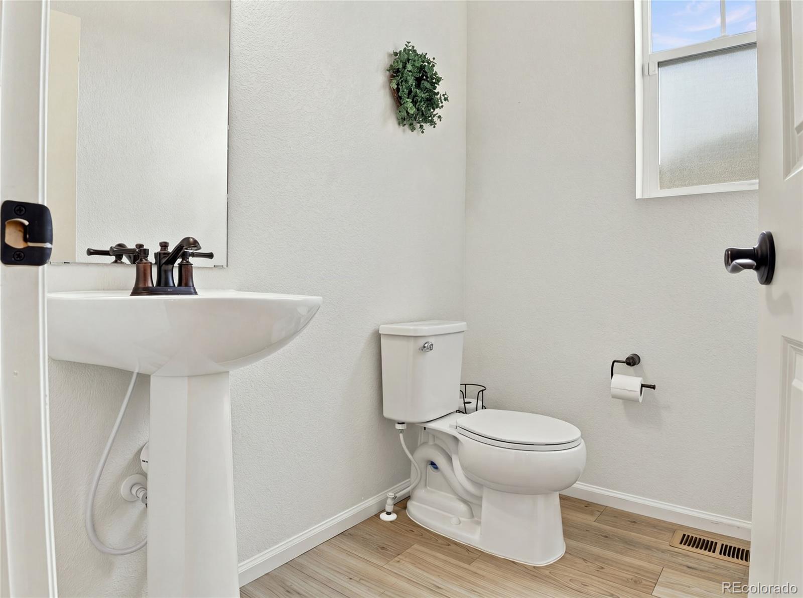 MLS Image #10 for 4317 s netherland court,aurora, Colorado