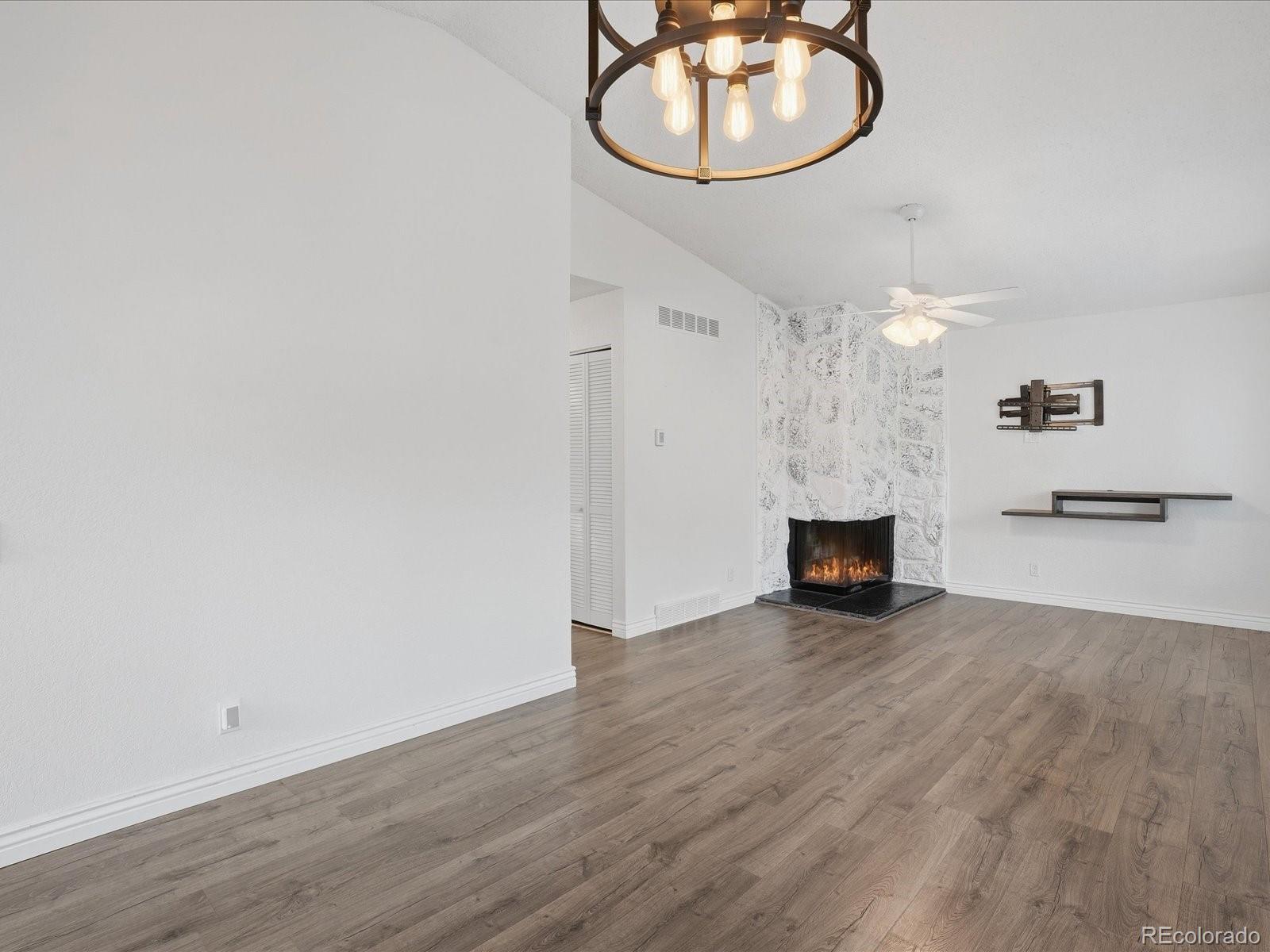 MLS Image #17 for 3572 s kittredge street,aurora, Colorado
