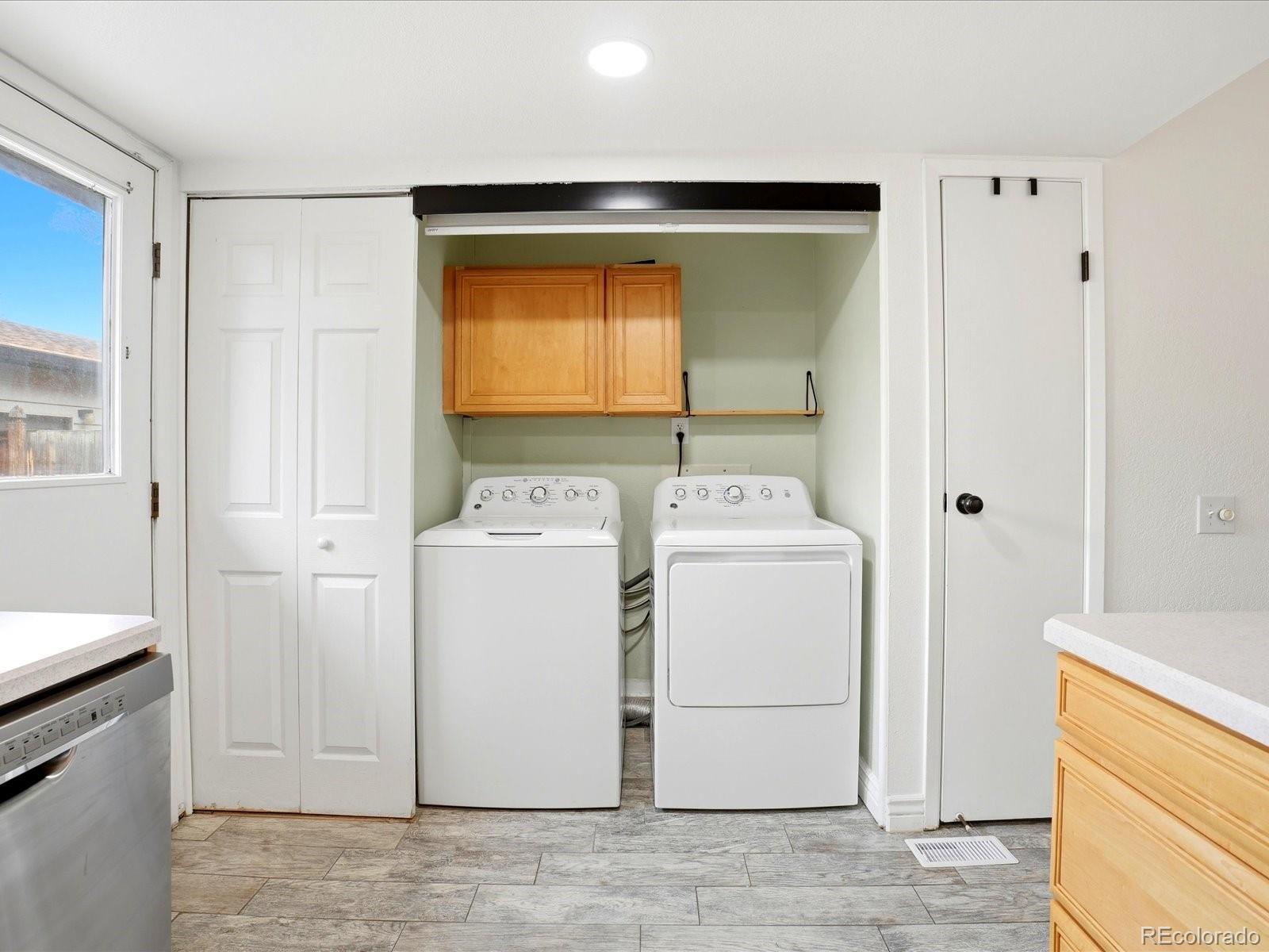 MLS Image #5 for 3572 s kittredge street,aurora, Colorado