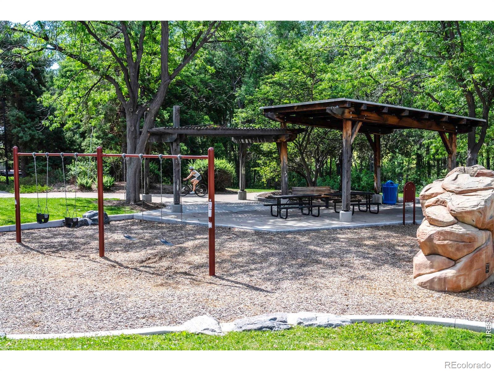 MLS Image #38 for 2511 n franklin avenue,louisville, Colorado