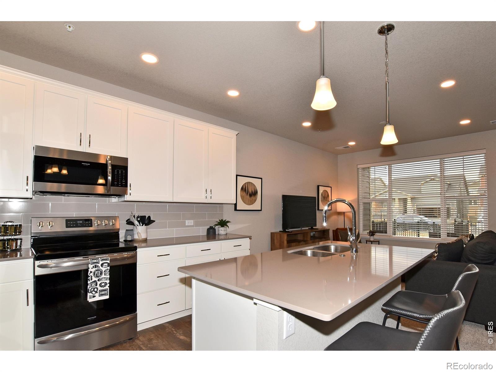 MLS Image #11 for 4115 n park drive,loveland, Colorado