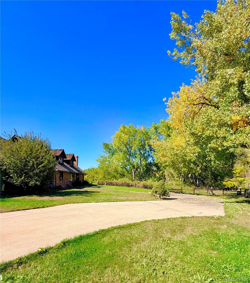 MLS Image #3 for 8935 w bear creek drive,lakewood, Colorado