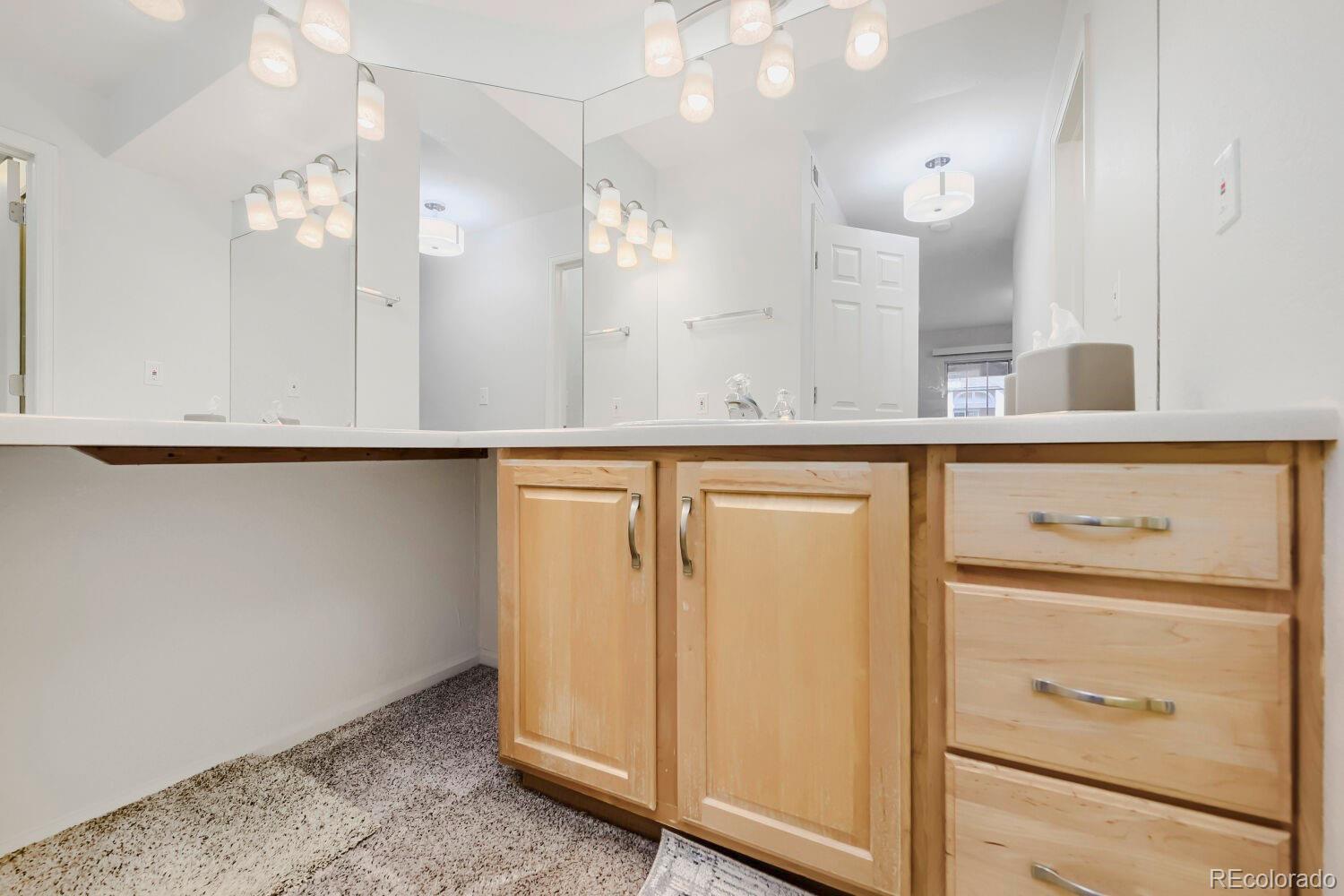 MLS Image #13 for 9150 e arbor circle,englewood, Colorado