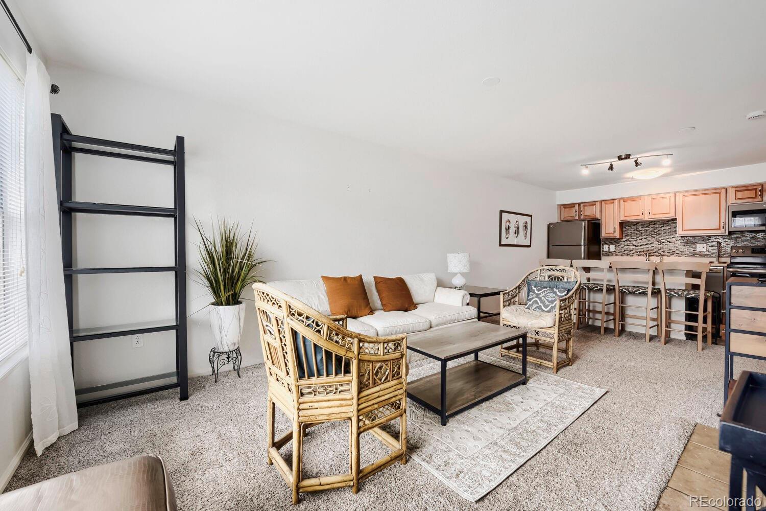 MLS Image #5 for 9150 e arbor circle,englewood, Colorado
