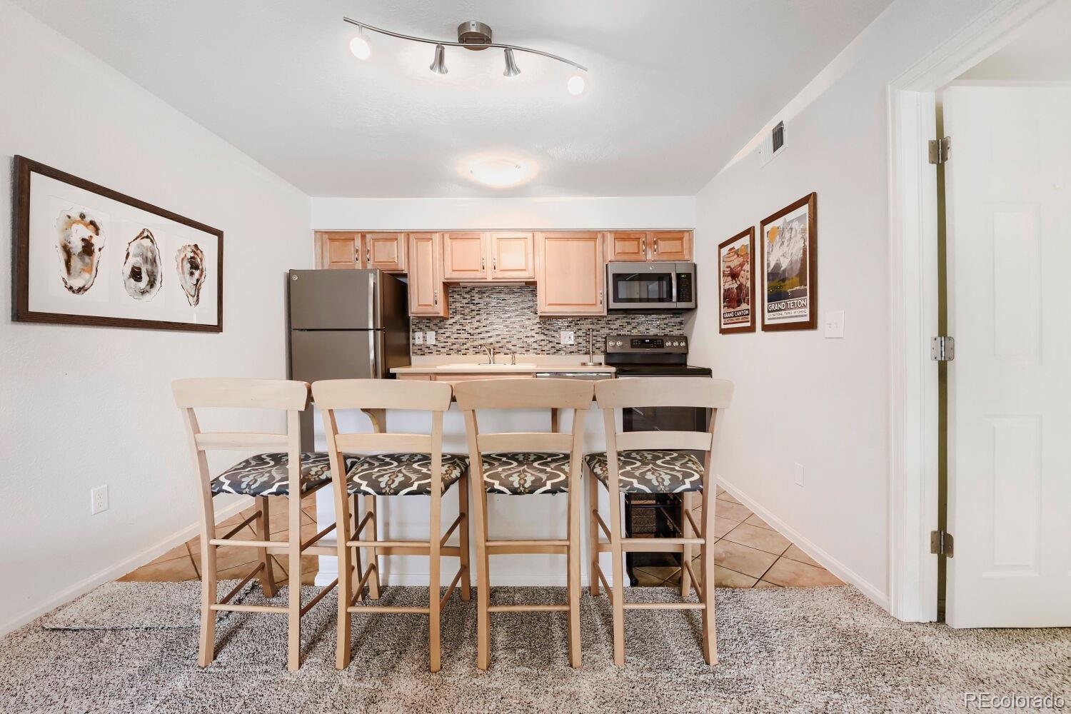 MLS Image #8 for 9150 e arbor circle,englewood, Colorado