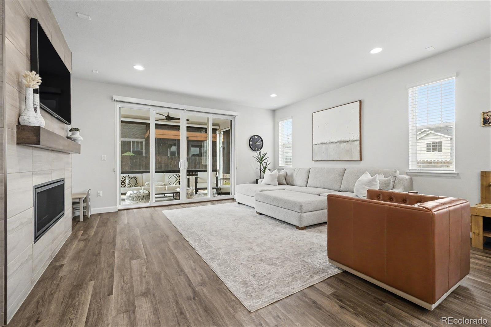 MLS Image #11 for 26402 e moraine place,aurora, Colorado