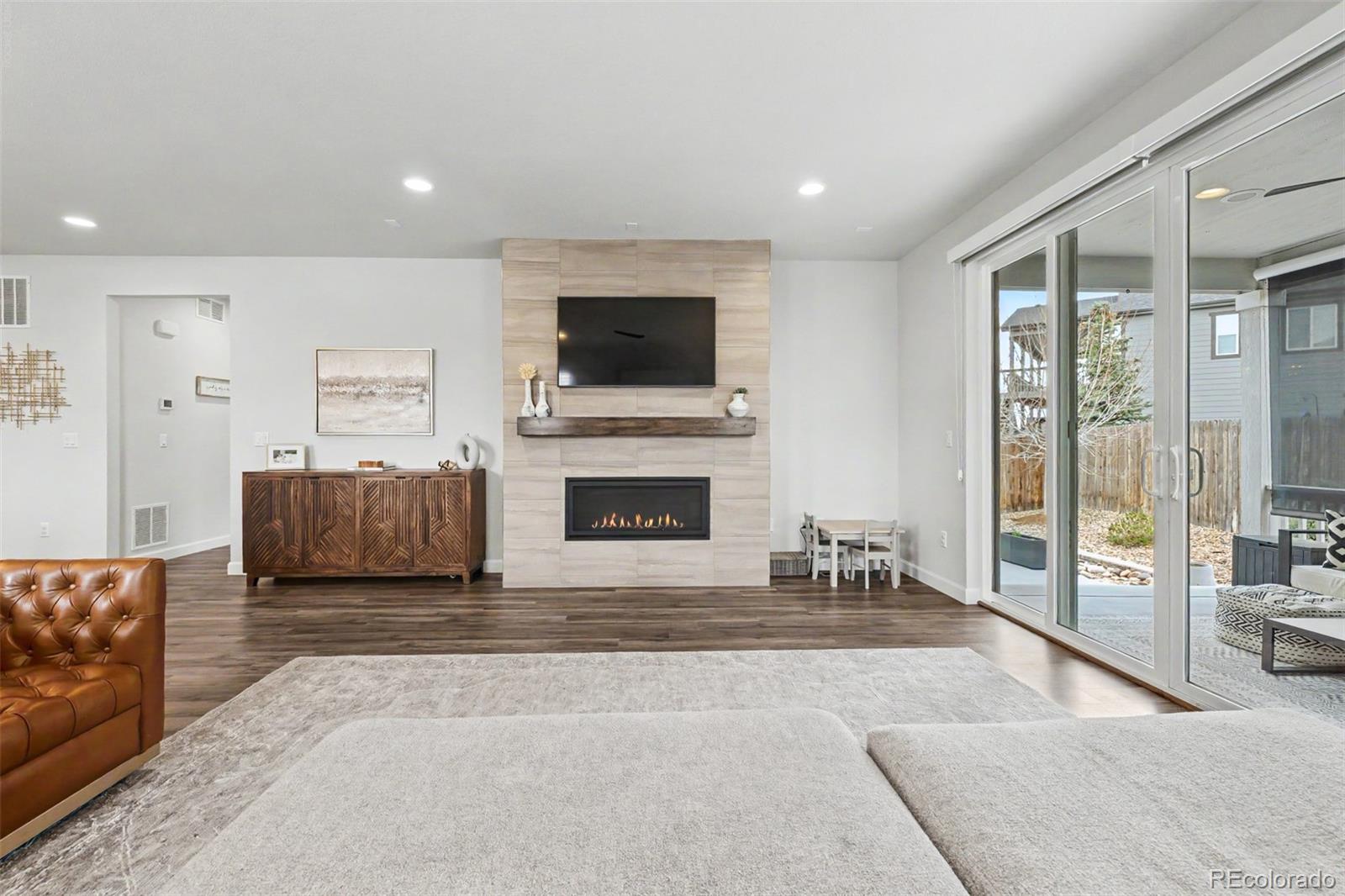MLS Image #13 for 26402 e moraine place,aurora, Colorado