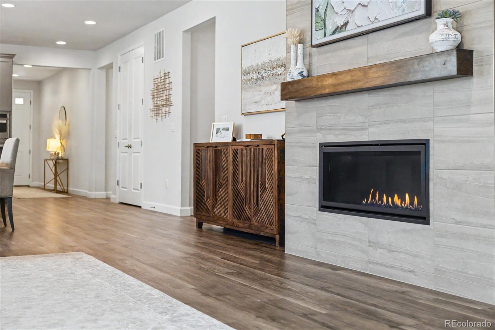 MLS Image #15 for 26402 e moraine place,aurora, Colorado