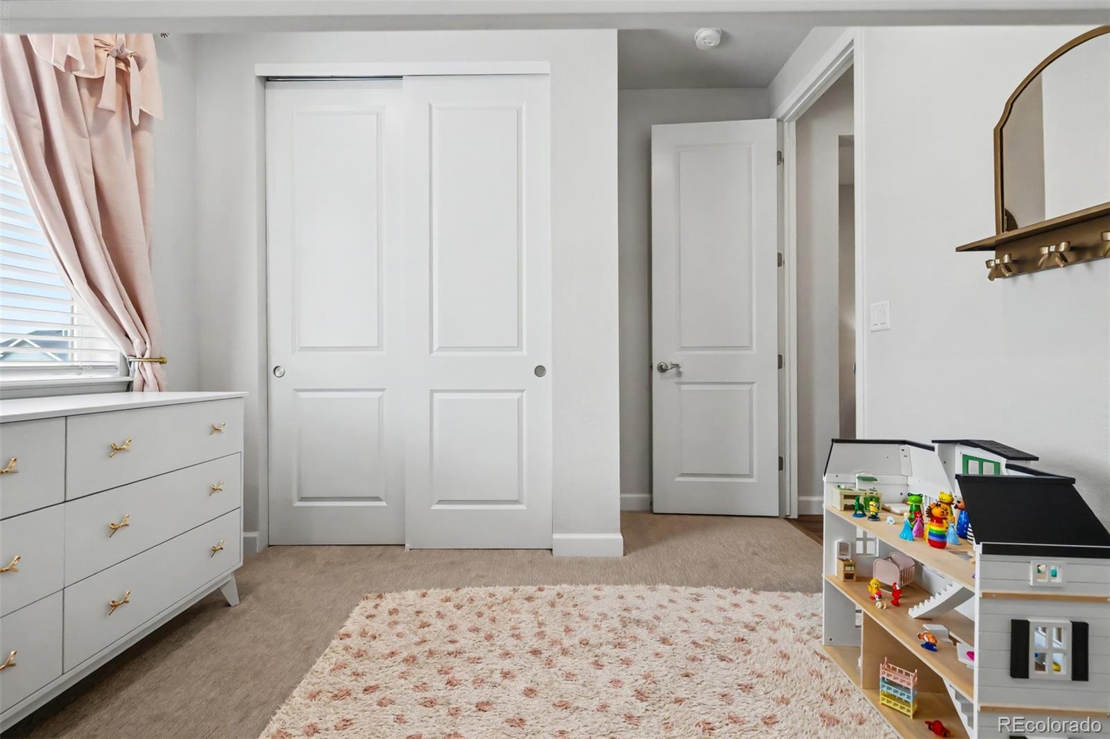 MLS Image #29 for 26402 e moraine place,aurora, Colorado
