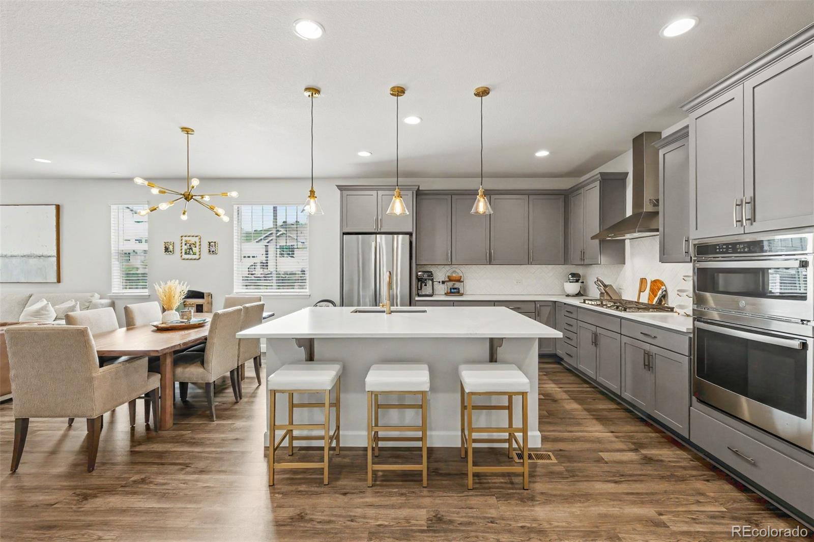 MLS Image #3 for 26402 e moraine place,aurora, Colorado