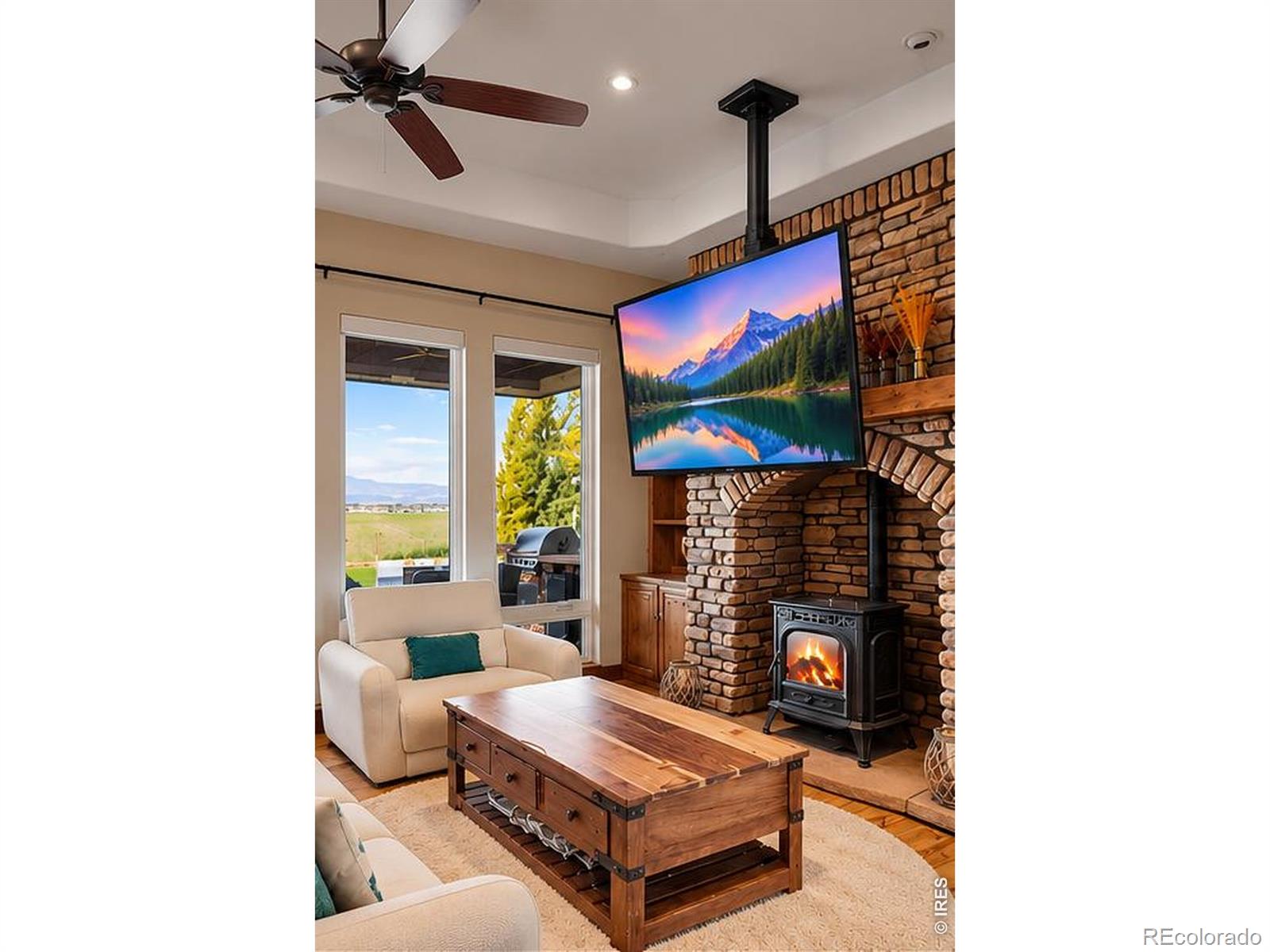 MLS Image #10 for 20509  county road 3 ,berthoud, Colorado