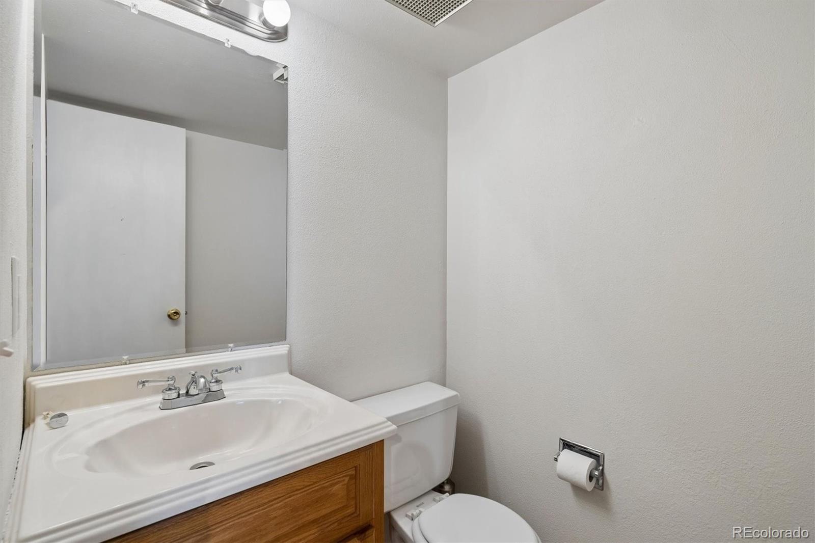 MLS Image #10 for 7002 s knolls way,centennial, Colorado