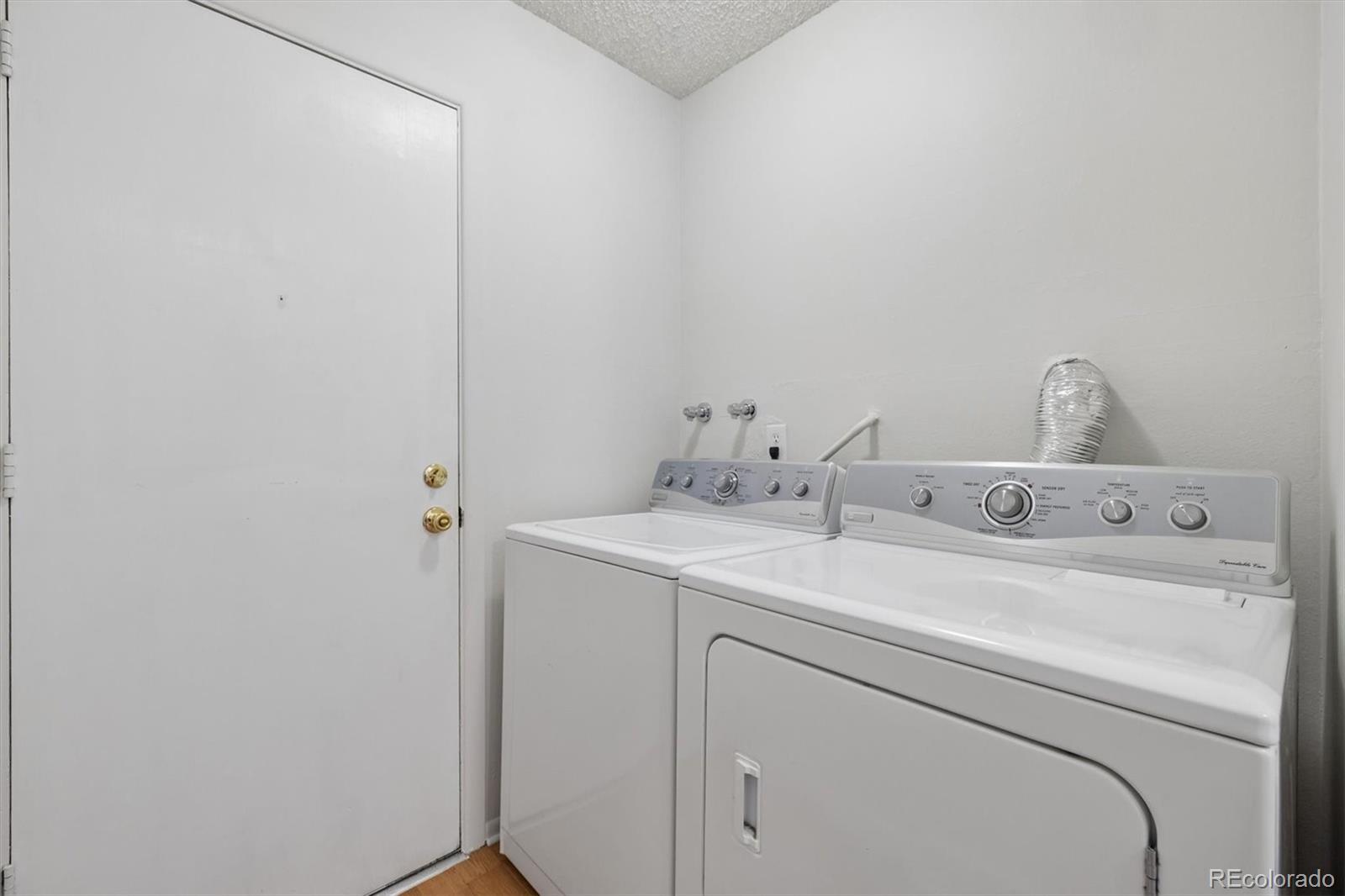 MLS Image #11 for 7002 s knolls way,centennial, Colorado
