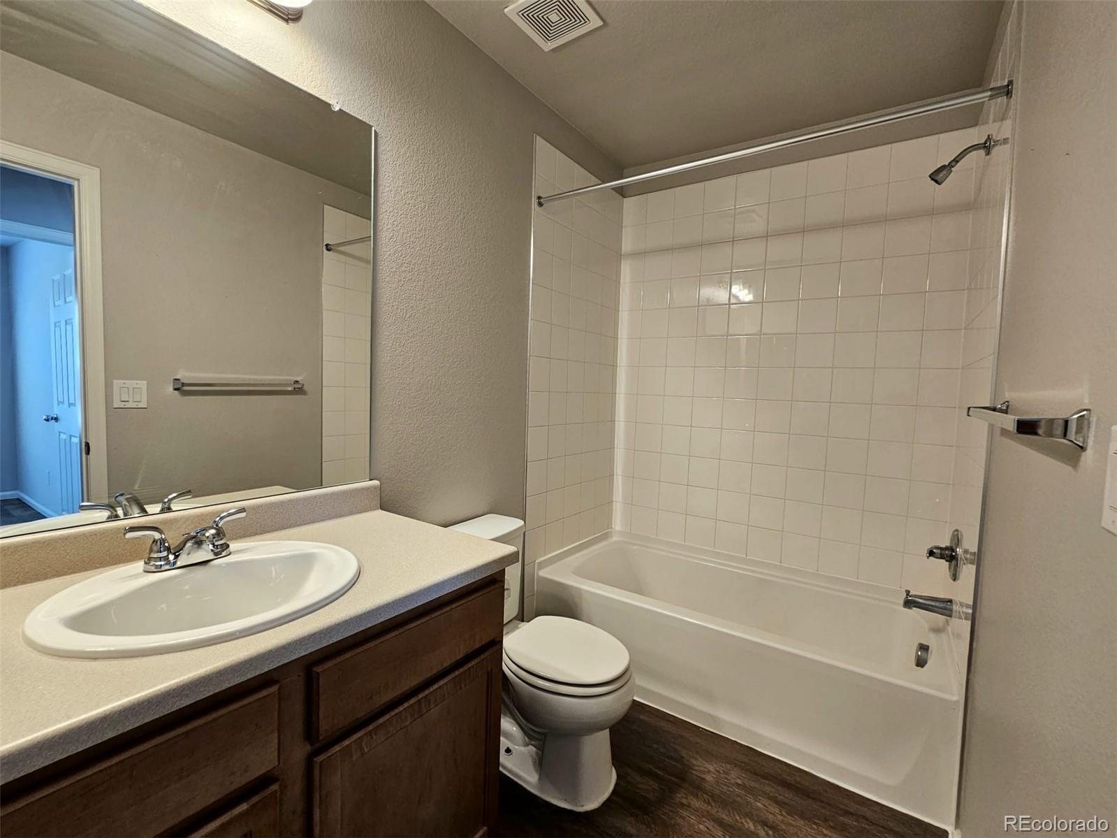 MLS Image #11 for 16019 e elk drive ,denver, Colorado