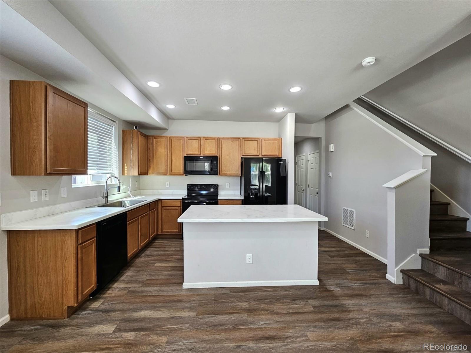 MLS Image #4 for 16019 e elk drive ,denver, Colorado