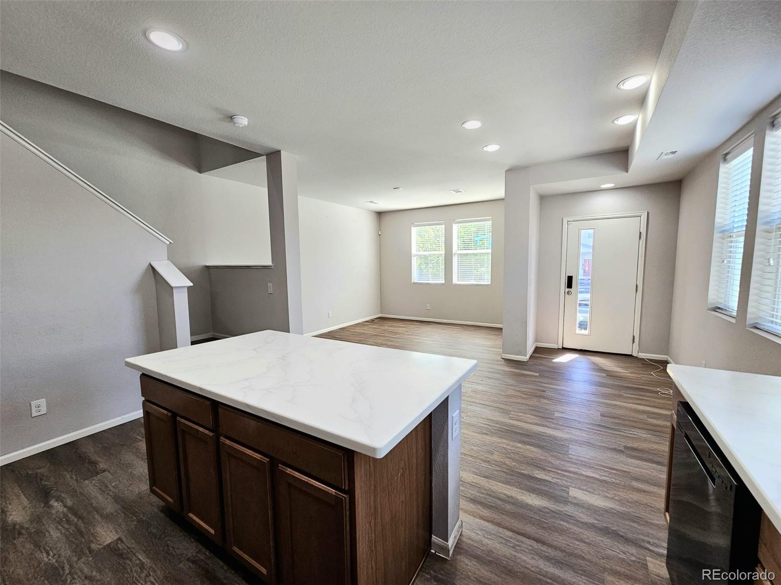 MLS Image #5 for 16019 e elk drive ,denver, Colorado