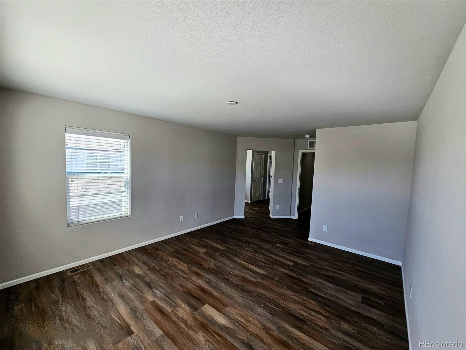MLS Image #8 for 16019 e elk drive ,denver, Colorado
