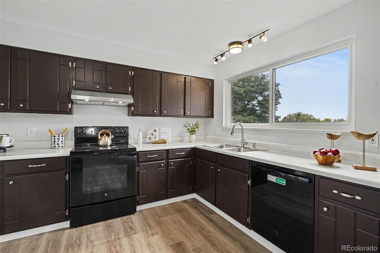 MLS Image #6 for 9428 w brittany avenue,littleton, Colorado